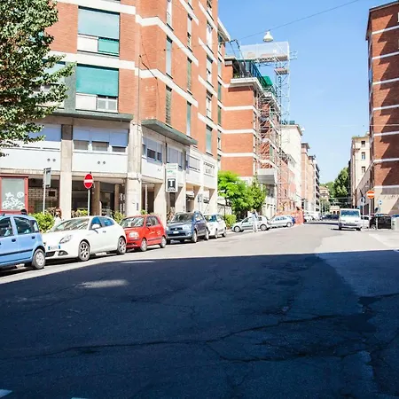 Astoria Deluxe Rooms Bologna Exterior photo